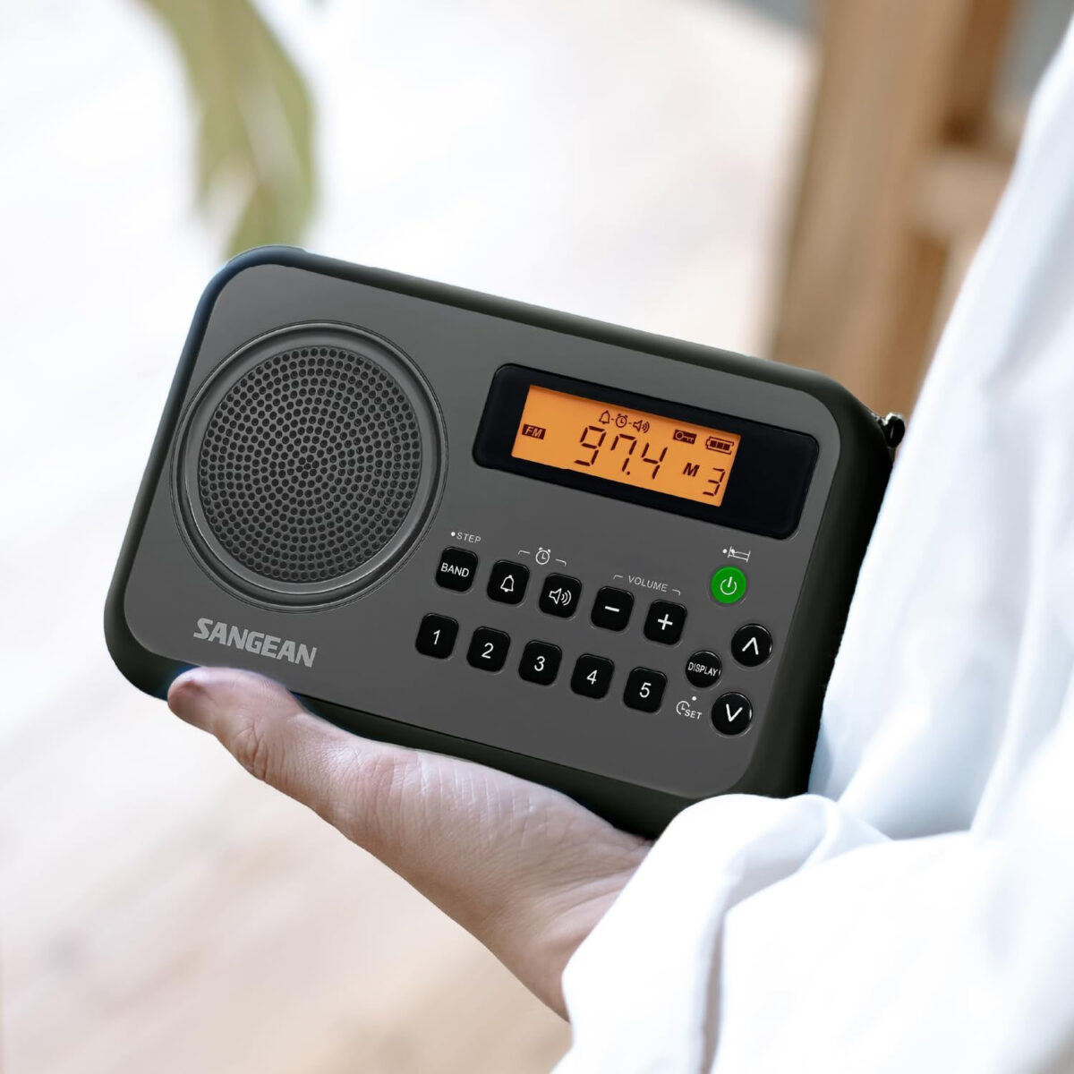 Sangean PR-D18BK Koruyucu Tamponlu Taşınabilir Radyo, AM/FM, Gri/Siyah - Görsel 6